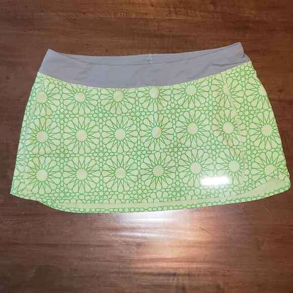 Patagonia | womens skort - Picture 2 of 7